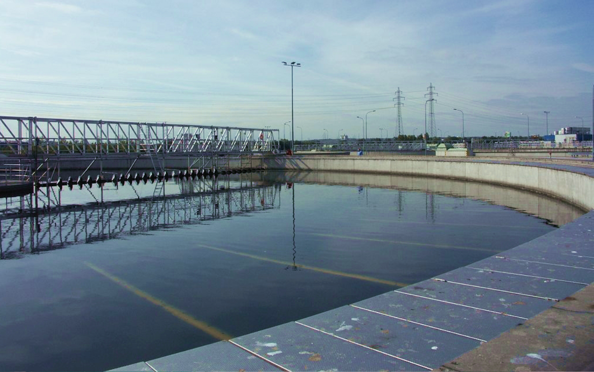 Application example waste water treatment plant Application example waste water treatment plant