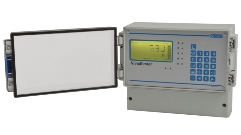 [Translate to Francais:] NivuMaster LF-5:2 für den Einsatz in Regenbehandlungsanlagen. Zur unabhängigen Messung und Ausgabe von Beckenfüllstand und Abschlagsmenge mit nur einem Sensor