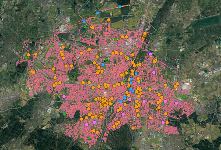 Measuring network with approx. 180 flow, approx. 50 water level and approx. ten precipitation measuring points